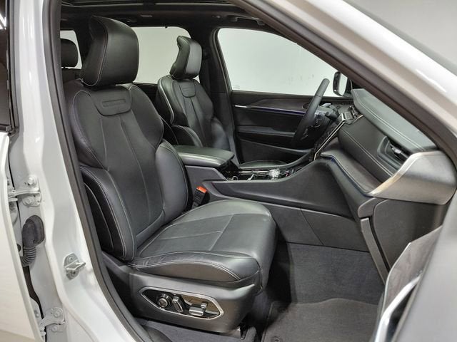 2023 Jeep Grand Cherokee Overland 4x4