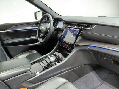 2023 Jeep Grand Cherokee Overland 4x4