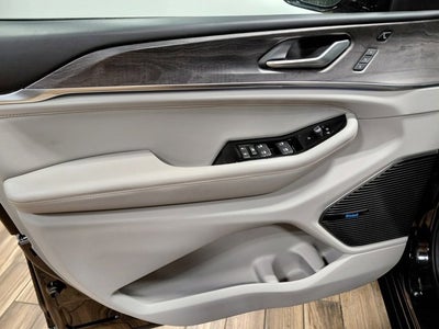 2022 Jeep Grand Cherokee L Overland 4x4