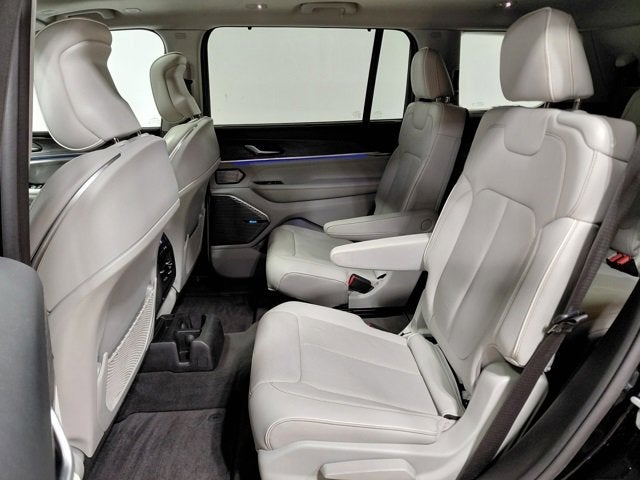 2022 Jeep Grand Cherokee L Overland 4x4