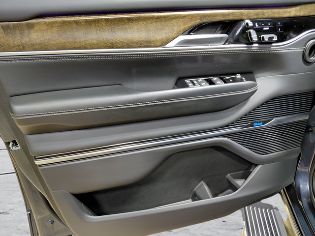 2023 Jeep Grand Wagoneer Series II 4x4