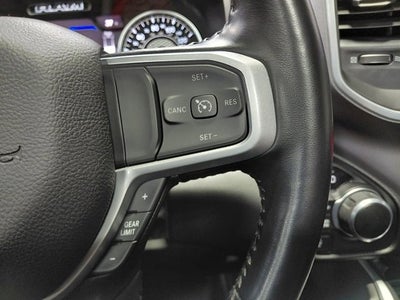 2023 RAM 1500 Big Horn Crew Cab 4x4 5'7" Box