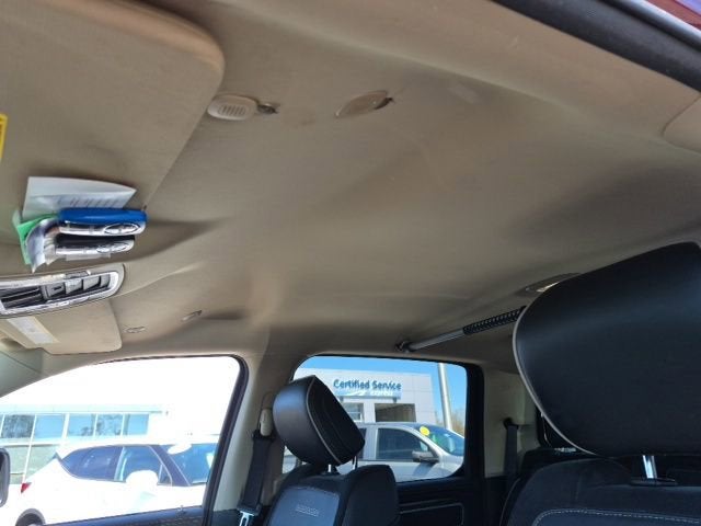 2020 RAM 1500 Laramie Crew Cab 4x4 5'7" Box