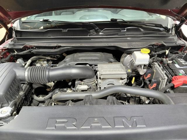 2020 RAM 1500 Laramie Crew Cab 4x4 5'7" Box