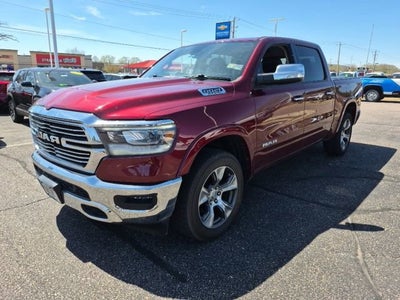 2020 RAM 1500 Laramie Crew Cab 4x4 5'7" Box