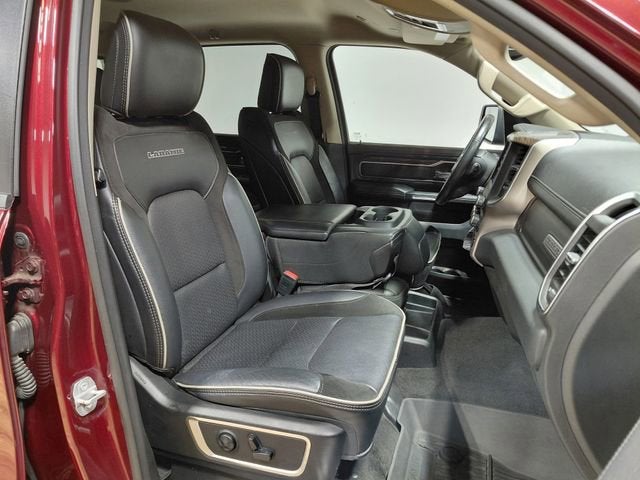 2020 RAM 1500 Laramie Crew Cab 4x4 5'7" Box