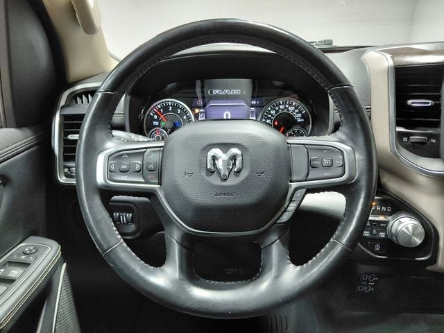 2020 RAM 1500 Laramie Crew Cab 4x4 5'7" Box