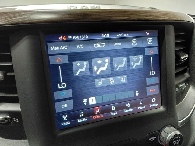 2020 RAM 1500 Laramie Crew Cab 4x4 5'7" Box