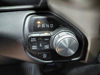 2020 RAM 1500 Laramie Crew Cab 4x4 5'7" Box