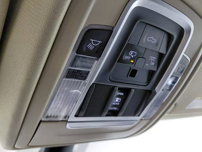 2020 RAM 1500 Laramie Crew Cab 4x4 5'7" Box