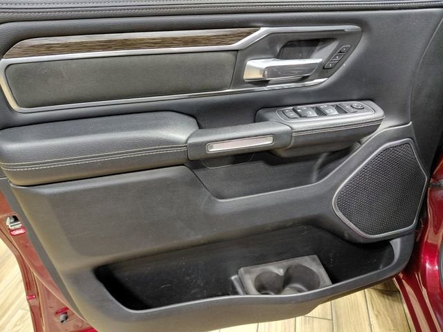 2020 RAM 1500 Laramie Crew Cab 4x4 5'7" Box