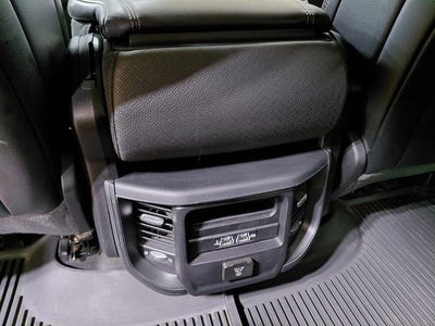 2020 RAM 1500 Laramie Crew Cab 4x4 5'7" Box