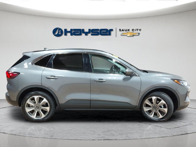 2025 Ford Escape Platinum