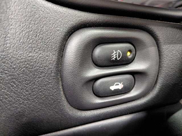 2003 Chevrolet Corvette Base