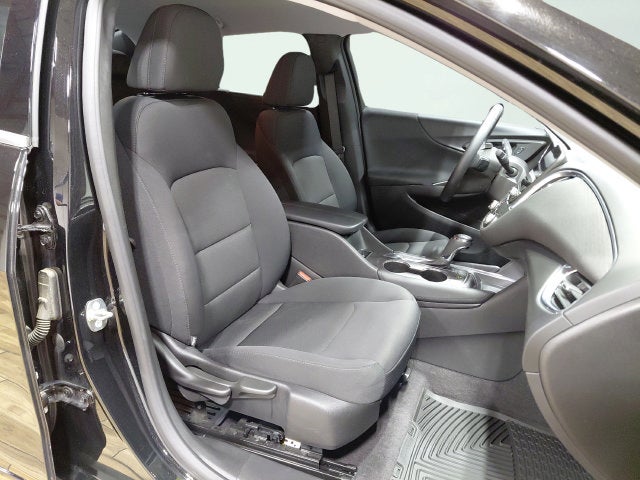 2016 Chevrolet Malibu 2LT - Photo 14