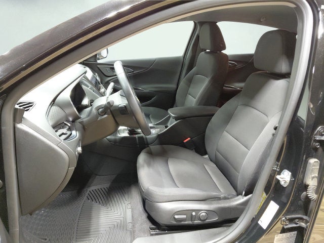 2016 Chevrolet Malibu 2LT - Photo 24
