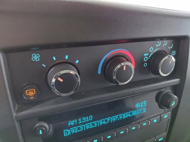 2023 Chevrolet Express Passenger 3500 1LT