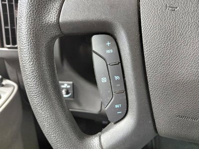 2023 Chevrolet Express Passenger 3500 1LT