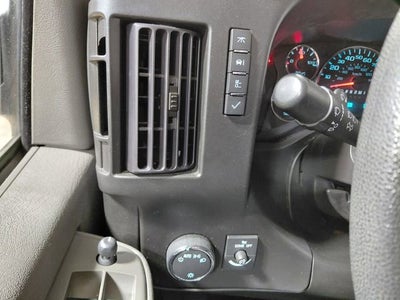2023 Chevrolet Express Passenger 3500 1LT