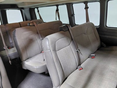 2023 Chevrolet Express Passenger 3500 1LT