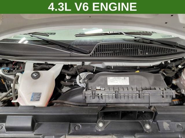 2023 Chevrolet Express Passenger 3500 1LT