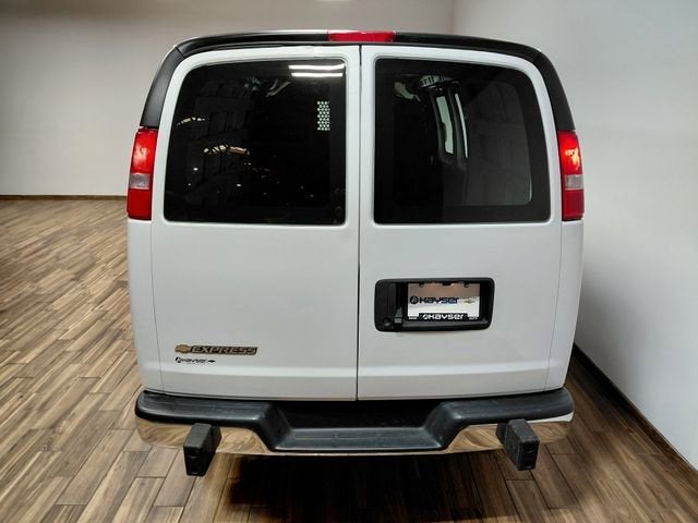 2024 Chevrolet Express Cargo 2500 WT