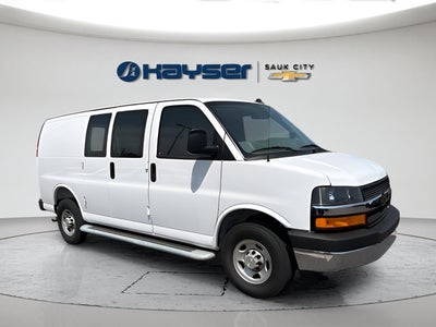 2025 Chevrolet Express Cargo WT