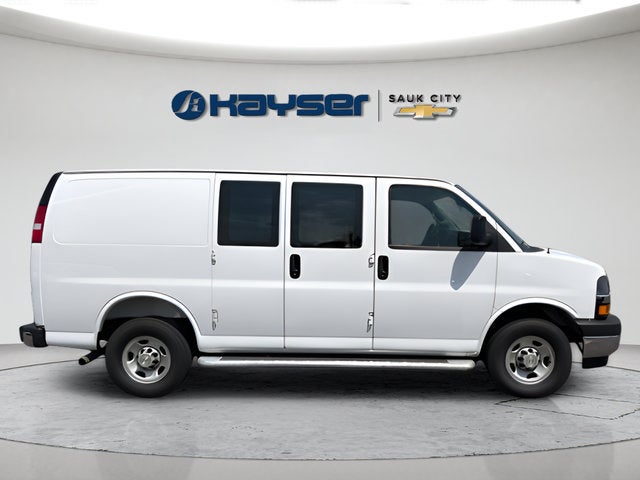 2025 Chevrolet Express Cargo WT