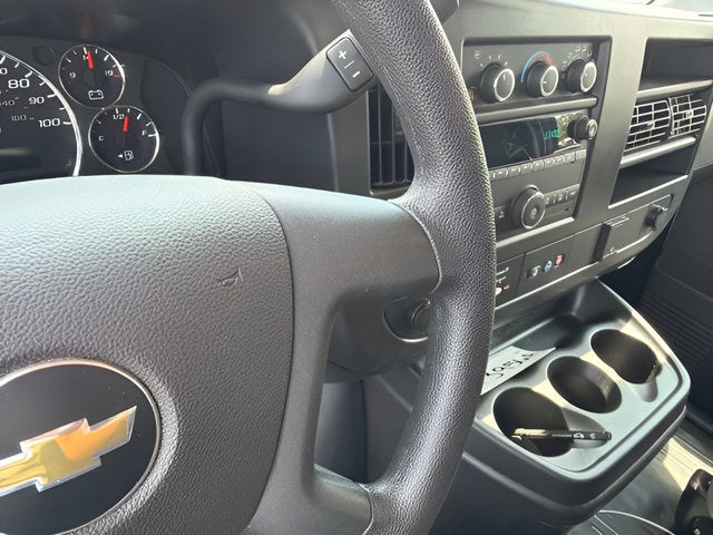 2025 Chevrolet Express Cargo WT