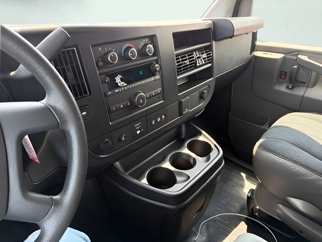 2025 Chevrolet Express Cargo WT
