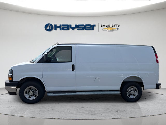 2025 Chevrolet Express Cargo WT