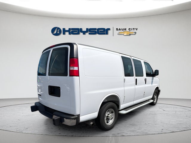 2025 Chevrolet Express Cargo WT