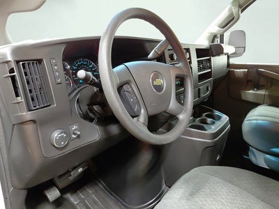 2025 Chevrolet Express Cargo WT