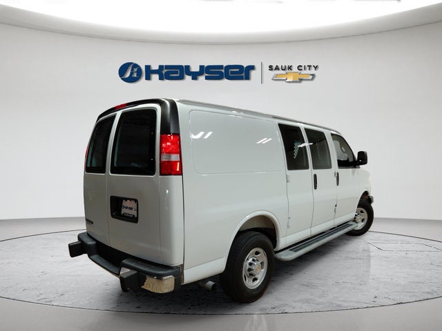 2025 Chevrolet Express Cargo WT