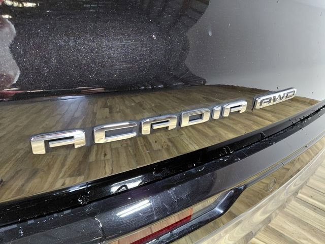 2025 GMC Acadia Denali