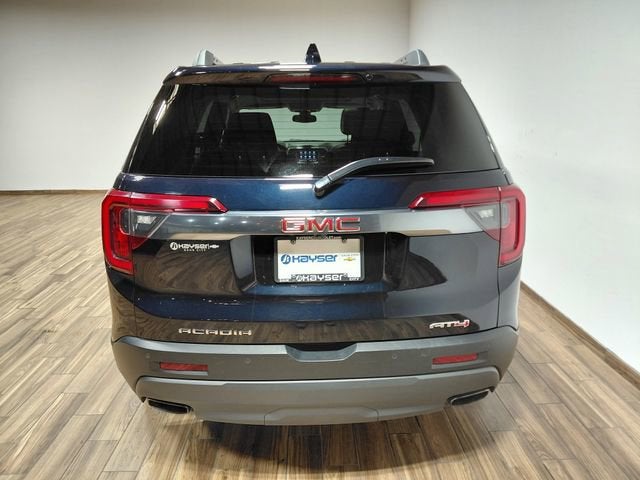 2022 GMC Acadia AT4