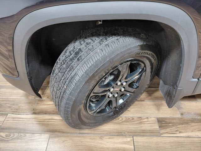 2022 GMC Acadia AT4