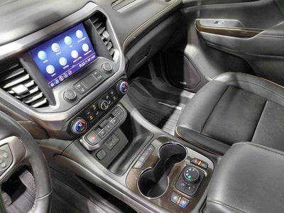 2022 GMC Acadia AT4