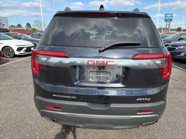 2022 GMC Acadia AT4