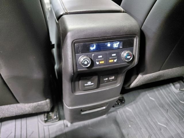 2022 GMC Acadia AT4