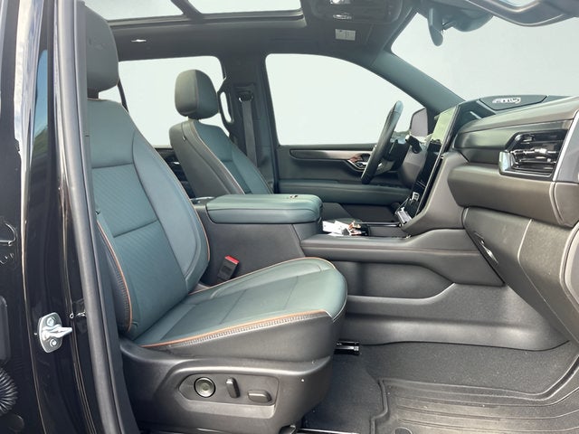 2025 GMC Yukon AT4