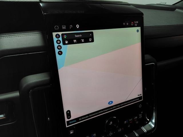 2025 GMC Yukon Denali - Photo 10