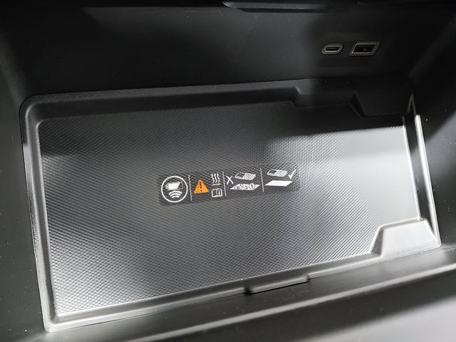 2025 GMC Yukon Denali - Photo 11