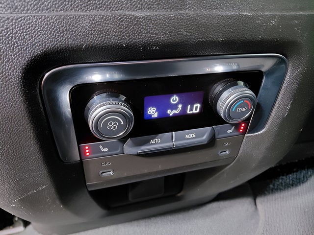 2025 GMC Yukon Denali - Photo 8