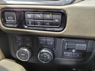 2025 GMC Yukon XL Denali Ultimate