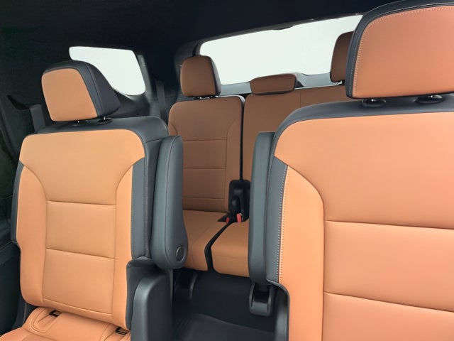 2027 Chevrolet Traverse Z71 - Photo 11