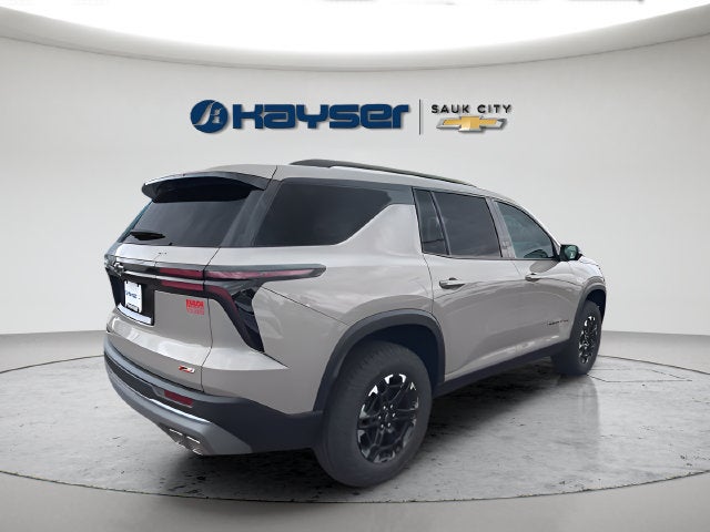 2027 Chevrolet Traverse Z71 - Photo 8