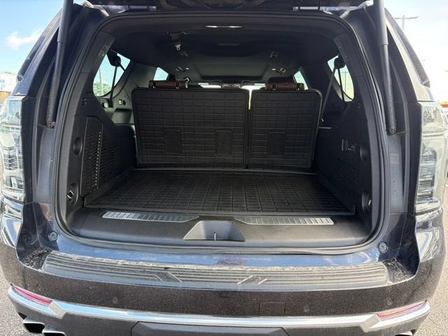 2025 Chevrolet Suburban High Country