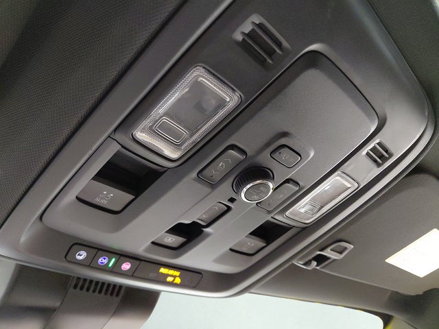 2025 Chevrolet Suburban High Country - Photo 47