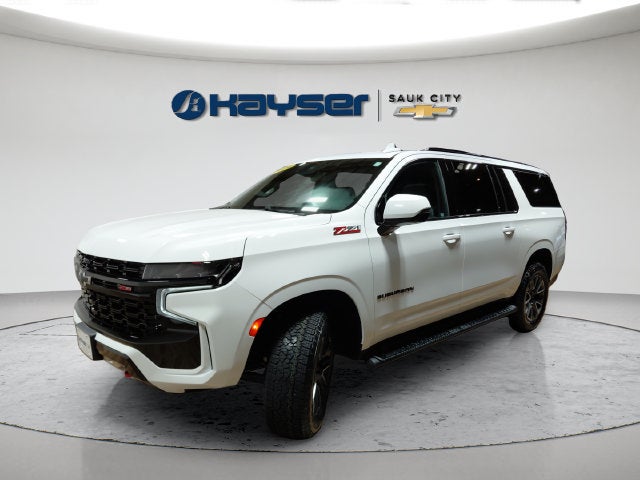 2024 Chevrolet Suburban Z71 - Photo 3